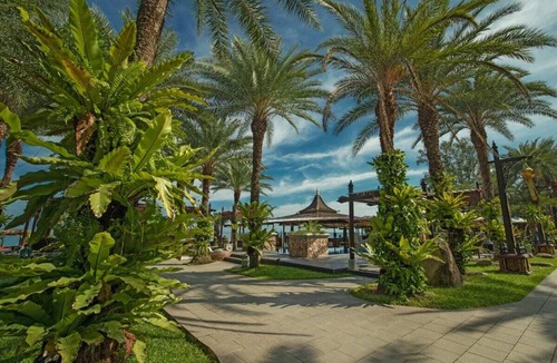 Lamai Resort | Beach Villa with Real Thai style. Located directly on Lamai Beach.
