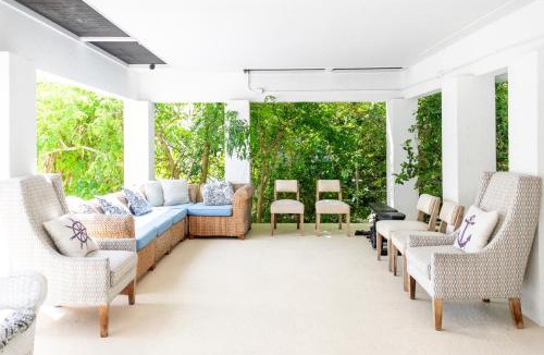 Cudjoe Key Villa | Beachfront Heated Pool Hot Tub Oceanview