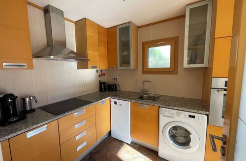 Burgau Villa | Beautiful Burgau Villa with Private Pool, Sea-View Balcony & Walk to Beach