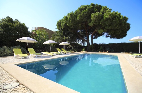 Porto de Mos Villa | Beautiful Detached Villa with AC, Wi Fi, BBQ, Private Pool at Porto do Mos Beach
