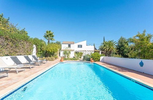 Quelfes Villa | Beautiful Portuguese Villa | Quinta da.