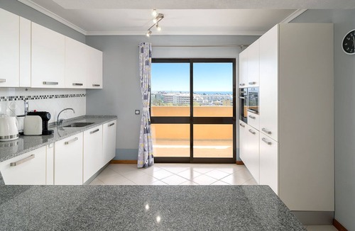 Correeira Apartment | Bela Vista 3BDR Penthouse w/Pool by LovelyStay