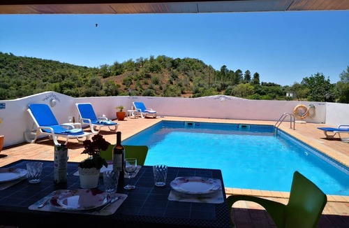 Amendoeira House | Berghütte "Villa Romao" by Interhome