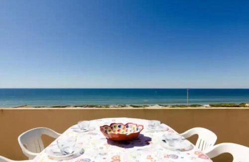 Praia de Faro House | Blife Mariangya private rooms at Faro beach