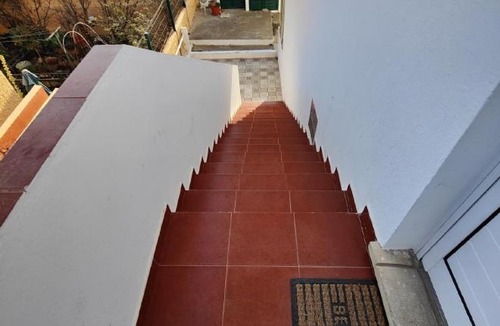 Praia de Faro House | Blife Petrya private rooms at Faro beach