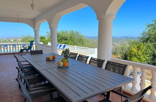 Cerro Grande Villa | BnB Homes Luxurious Villa Stardust with Swimming pool & BBQ for Family Fun