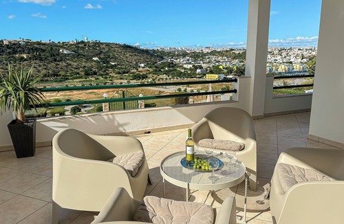Albufeira Villa | BnB Homes Villa Verde with 4 bedrooms Pool, Marina View, BBQ & Landscape garden