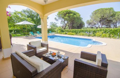 Quarteira Villa | Bonita by Algarve Holidays