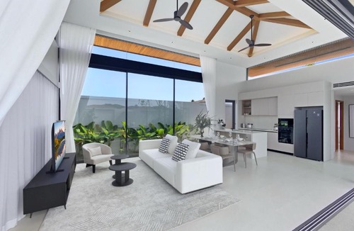 Thep Kasattri Villa | Botanica Pru Jampa by Beringela