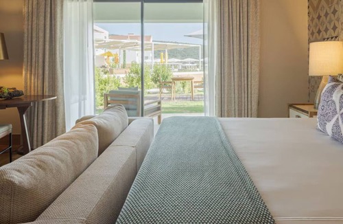 Tor Hotel | Bright Room w/Balcony & Mountain Breeze – Ideal Space to Recharge