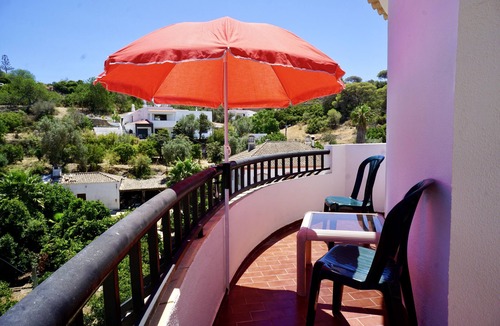 Mato Serrao Apartment | Carvoeiro Townhouse Apartment