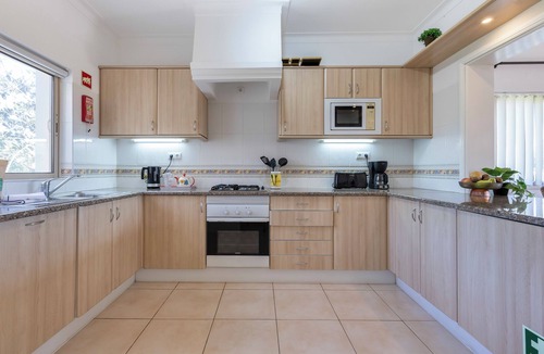 Estombar Apartment | Casa Alandra - Balcony Apartment on Golf Resort