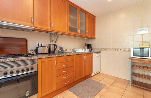 Mato Serrao Apartment | Casa Amiga - Communal pool & garden, just 500m from beach