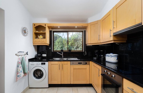Lagoa e Carvoeiro Villa | Casa Carob, 4 bedroom villa with air conditioning and private pool