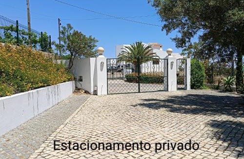 Olhao Villa | Casa das Oliveiras - piscina privada, jardim, perto da praia