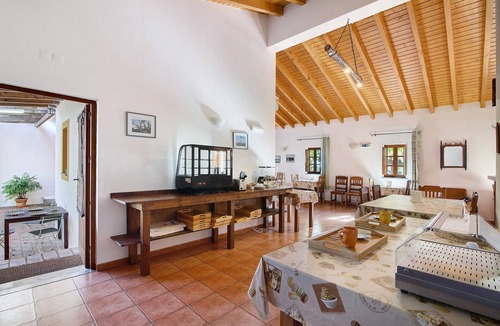 Pedra Arrancada Apartment | Casa de Campo Vale do Asno-Room 'Quarto 1' with Shared Pool, Wi-Fi and Air Conditioning