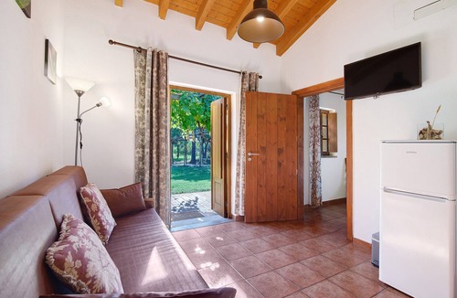 Pedra Arrancada Apartment | Casa de Campo Vale do Asno-Room 'Suíte' with Shared Pool, Wi-Fi and Air Conditioning