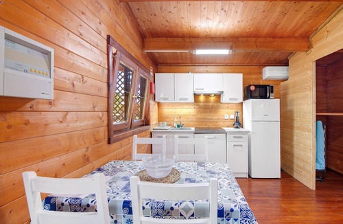 Pedra Arrancada House | Casa de Campo Vale do Asno-Bungalow '4' with Shared Pool, Wi-Fi and Air Conditioning
