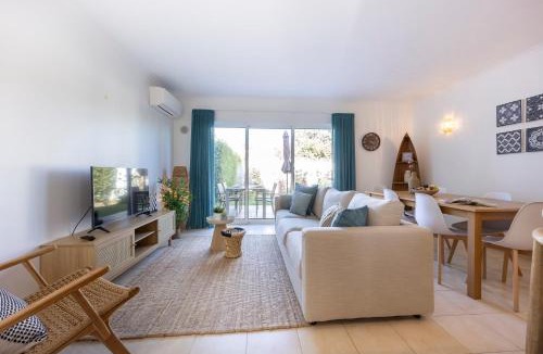 Mato Serrao Villa | Casa do Lobo - 2 BR villa in Carvoeiro - Pool & Private Parking