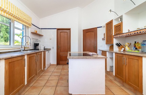Salicos Villa | Casa Esperança - Private heated pool, 5 minute drive from beaches & town