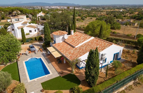 Salicos Villa | Casa Esperança - Private heated pool, 5 minute drive from beaches & town