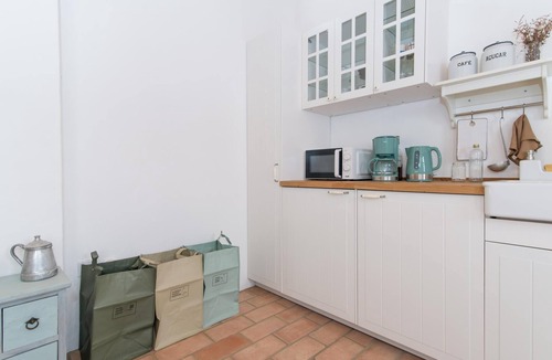 Santa Luzia Villa | Casa Formosa: Tranquil Tradition