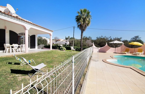 Lagos e Relvas Villa | Casa 'Lagos e Relvas' with Mountain View, Wi-Fi and Air Conditioning