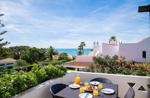 Carvoeiro Villa | Casa Miguel: Stunning 3 bedroom villa on prestigious complex walking distance to beach