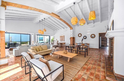 Varejota Villa | Casa Montinho - Nine Bedroom Villa, Sleeps 18