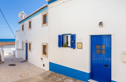 Burgau Cottage | Casa Pedro - Burgau - Unique Converted Fisherman's Cottage