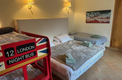 Loule Villa | Casa Tranquility with beautiful heated pool and Jacuzzi!