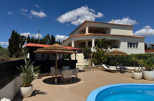 Branqueira Villa | Cegonha Villa powered by Cegonha Resort- Private swimming pool & air con