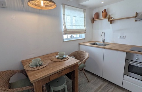 Porches House | Central, cozy vacation home in the Algarve - close to the beach & town