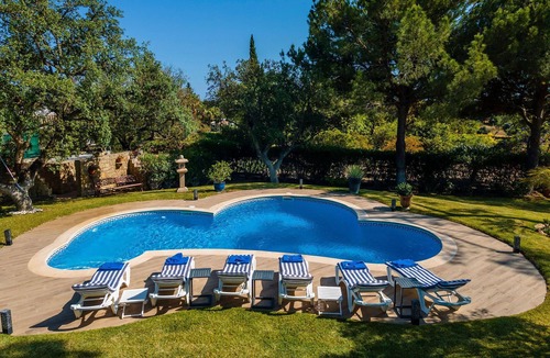 Ferrarias Villa | Charming Algarvian villa 2mins from Quinta do Lago golf courses and Vale de Lobo