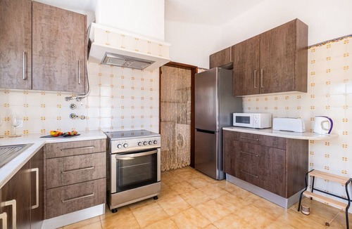 Monte Raposo Villa | Charming getaway w/pool & BBQ