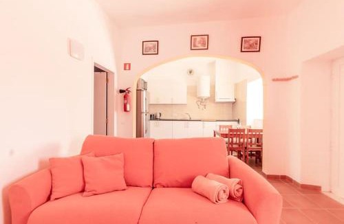 Budens Apartment | Charming traditional house in tiny, cozy village