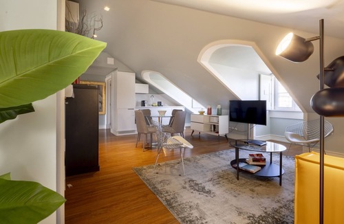 Encarnacao Apartment | Chiado Camões - Lisbon Best Apartments