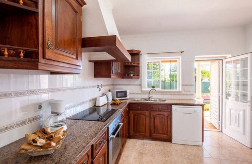 Mato Serrao Villa | Comfortable villa with private pool and BBQ