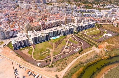 Armacao de Pera Apartment | Cond Bayline - Corvina - SPA - POOL - GYM - BEACH - BY BEDZY