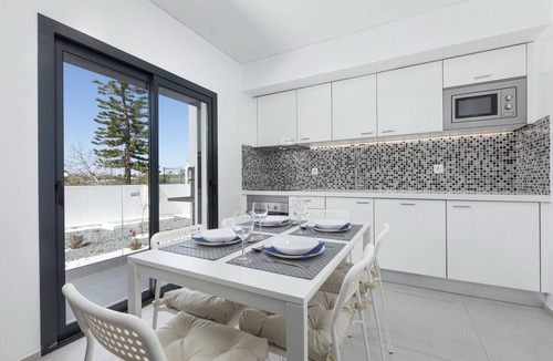 Correeira Apartment | Correeira Luxury Residence T2 J - Albufeira, Pools, Wifi, Bbq, Beach