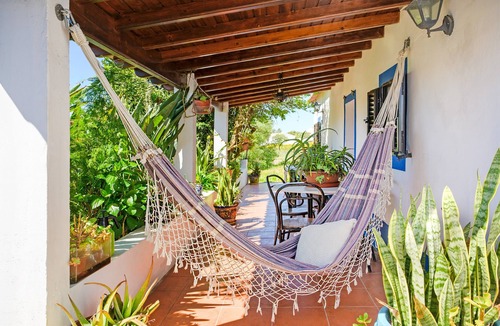 Sao Salvador Cottage | Country House 'Monte Da Bárbara' with Private Terrace, Garden and Wi-Fi