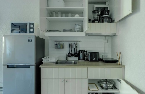 Sa Khu Apartment | Cozy 1-bedroom apartment at Naiyang Beach