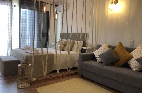 Calicos Resort | Cozy & Stylish Studio Apartment just 800m from the beach - New to HomeAway!