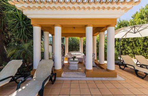 Correeira Apartment | Cypress Villa