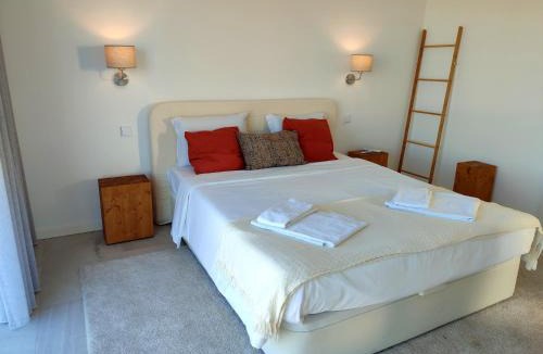 Ferragudo Apartment | Deluxe 2 Terraces River&Marina View Flat