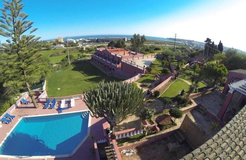 Meia Praia Cabin | Double room for a long stay near the beach in the Algarve