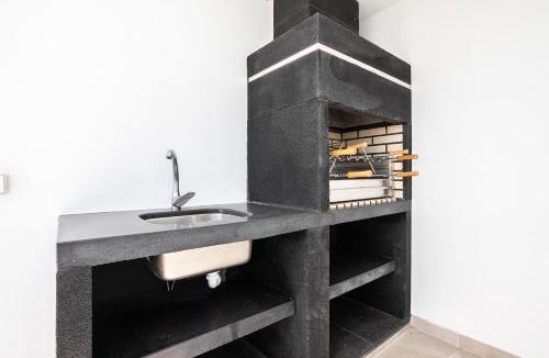 Moncarapacho e Fuseta Apartment | Duplex Vista Horizonte Mar com Jacuzzi e Barbecue
