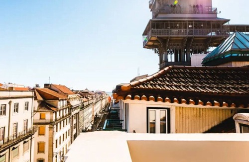 Baixa Hotel | Elegant Urban Stay l Prime Location near to Santa