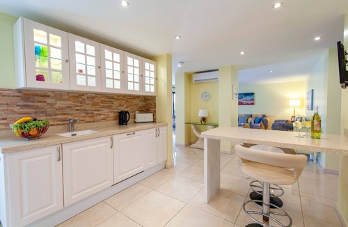 Albufeira Villa | Elegant villa with heatable pool and BBQ