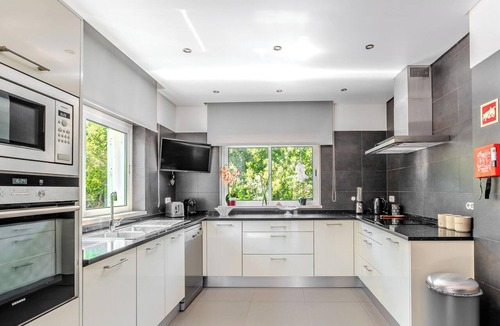 Sao Clemente Villa | Elegant Villa with Private Pool and Games Room